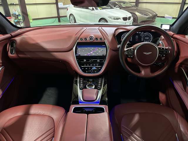 アストンマーティン ＤＢＸ ４．０ ４ＷＤ R3年 (関東) 99