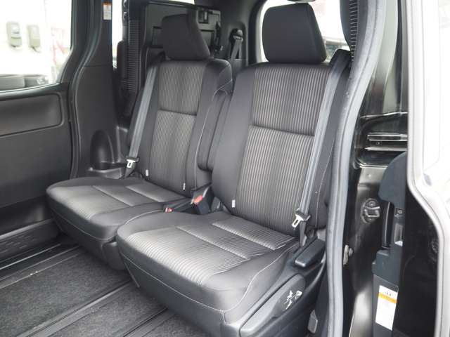トヨタ ヴォクシー ２．０ ＺＳ H29年 (甲信越・北陸) 99