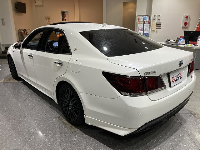 トヨタ クラウン　ハイブリッド ハイブリッド ２．５ Ｓ ブラックスタイル H27年 (近畿) 99