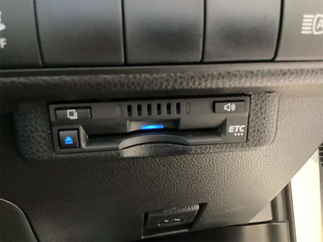 トヨタ カローラスポーツ １．２ Ｇ R3年 (近畿) 99