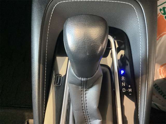 トヨタ カローラスポーツ １．２ Ｇ R3年 (近畿) 99