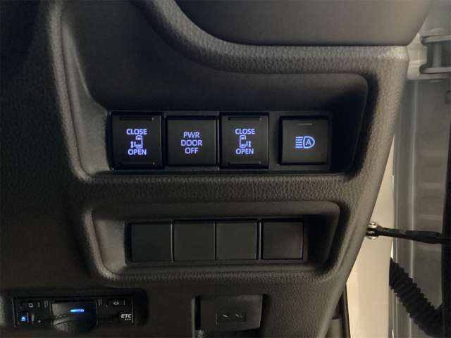 トヨタ シエンタ １．５ Ｚ R7年 (近畿) 99