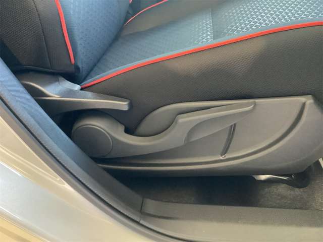 トヨタ ライズ　ハイブリッド ハイブリッド １．２ Ｚ R8年 (近畿) 99
