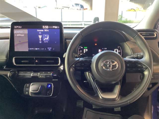 トヨタ アクア １．５ Ｚ R4年 (近畿) 99