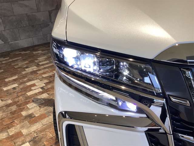 トヨタ アルファード ２．５ Ｓ タイプゴールドＩＩ R3年 (近畿) 99
