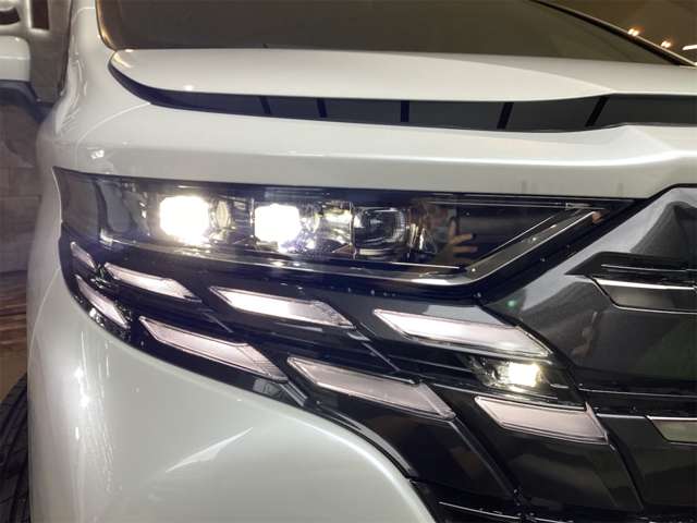 トヨタ アルファード　ハイブリッド ハイブリッド ２．５ Ｚ R7年 (近畿) 99
