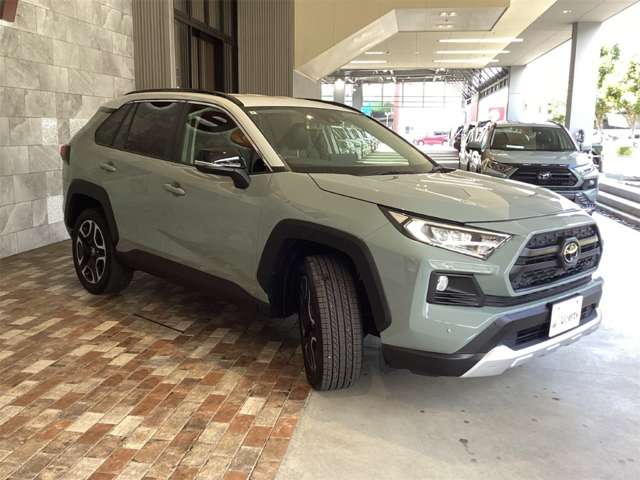 トヨタ ＲＡＶ４ ２．０ アドベンチャー ４ＷＤ R3年 (近畿) 99