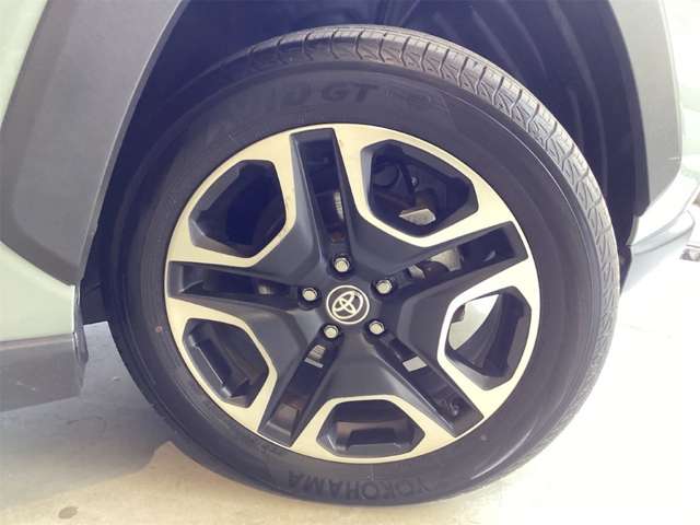 トヨタ ＲＡＶ４ ２．０ アドベンチャー ４ＷＤ R3年 (近畿) 99