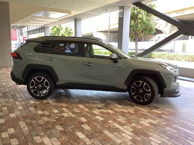 トヨタ ＲＡＶ４ ２．０ アドベンチャー ４ＷＤ R2年 (近畿) 99