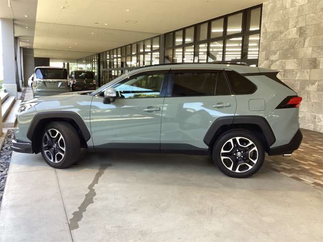 トヨタ ＲＡＶ４ ２．０ アドベンチャー ４ＷＤ R2年 (近畿) 99