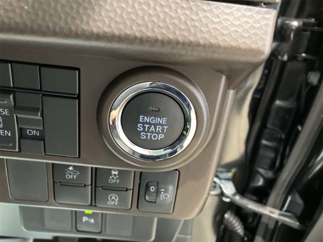 トヨタ ルーミー １．０ Ｘ R8年 (近畿) 99
