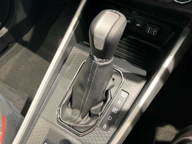 トヨタ ライズ　ハイブリッド ハイブリッド １．２ Ｚ R8年 (近畿) 99