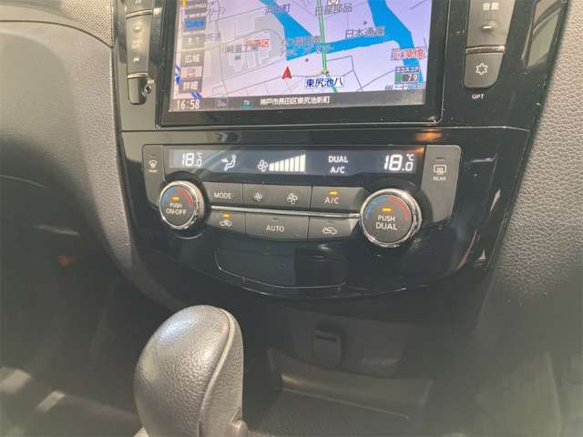 日産 エクストレイル ２．０ ２０ＸＴＴ エマージェンシーブレーキパッケージ ２列車 ４ＷＤ H28年 (近畿) 99