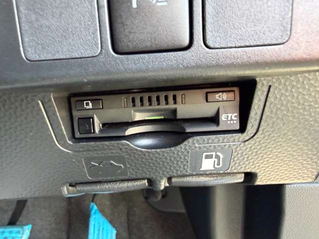 トヨタ ルーミー １．０ Ｘ R4年 (近畿) 99