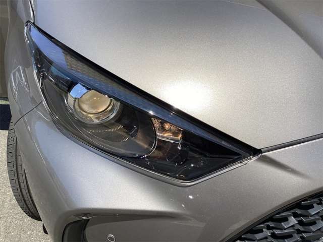トヨタ ヤリス １．０ Ｘ R7年 (近畿) 99