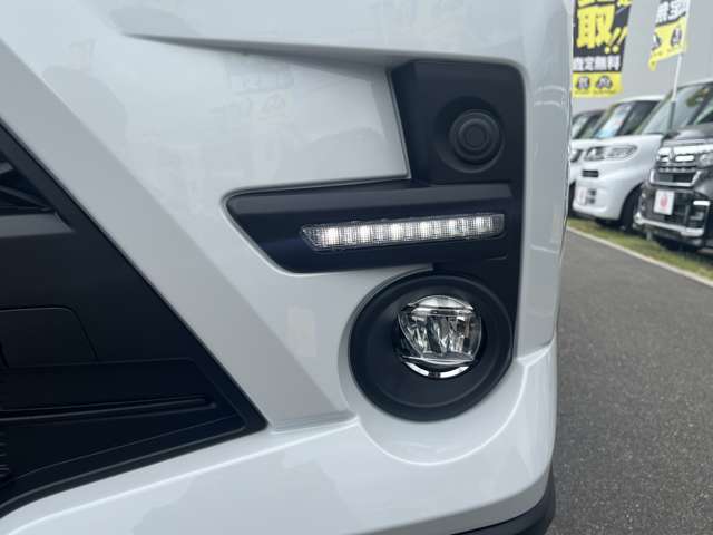 トヨタ ライズ　ハイブリッド ハイブリッド １．２ Ｚ R8年 () 99