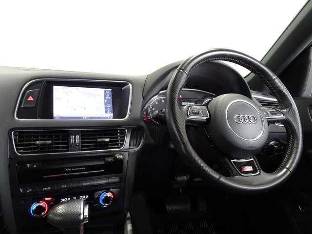 アウディ Ｑ５ ２．０ ＴＦＳＩ クワトロ Ｓラインパッケージ ４ＷＤ H25年 () 99