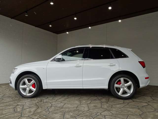 アウディ Ｑ５ ２．０ ＴＦＳＩ クワトロ Ｓラインパッケージ ４ＷＤ H25年 () 99
