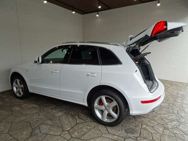 アウディ Ｑ５ ２．０ ＴＦＳＩ クワトロ Ｓラインパッケージ ４ＷＤ H25年 () 99