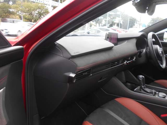 マツダ ＭＡＺＤＡ３　ファストバック １．５ １５Ｓ レトロスポーツエディション R5年 (関東) 99