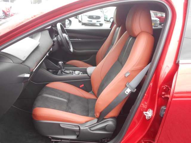 マツダ ＭＡＺＤＡ３　ファストバック １．５ １５Ｓ レトロスポーツエディション R5年 (関東) 99
