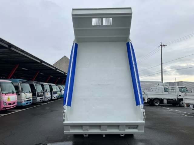 日野自動車 レンジャー ５．１ＤＴ H28年 (東海) 99