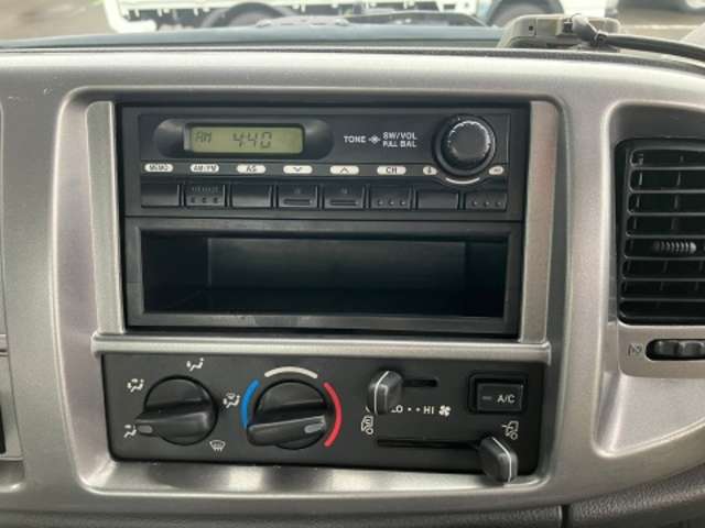 日野自動車 レンジャー ５．１ＤＴ H28年 (東海) 99