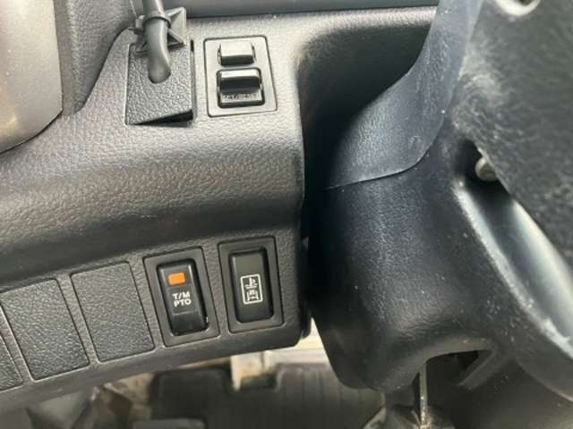 日野自動車 レンジャー ５．１ＤＴ H28年 (東海) 99