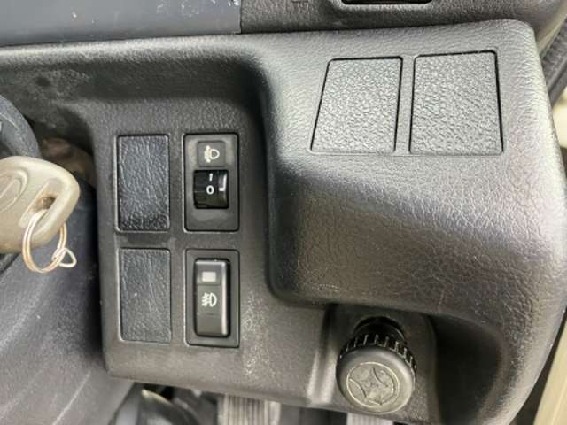 日野自動車 レンジャー ５．１ＤＴ H28年 (東海) 99