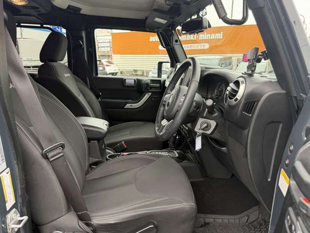 ジープ ラングラー　アンリミテッド アンリミテッド サハラ ４ＷＤ H29年 (東海) 99