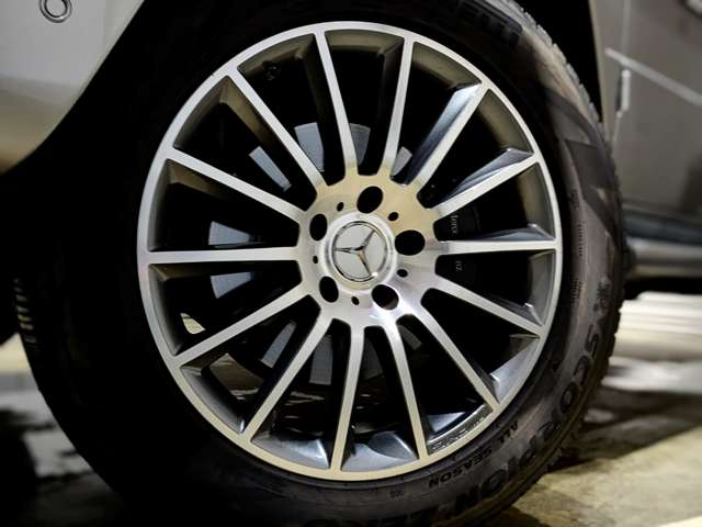 メルセデスベンツ Ｇクラス Ｇ３５０Ｄ ＡＭＧライン ディーゼルターボ ４ＷＤ R1年 () 99