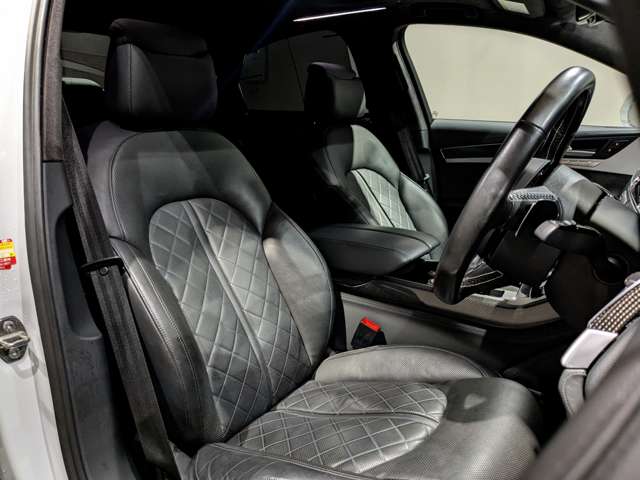 アウディ Ｓ８　プラス プラス ４ＷＤ H28年 () 99