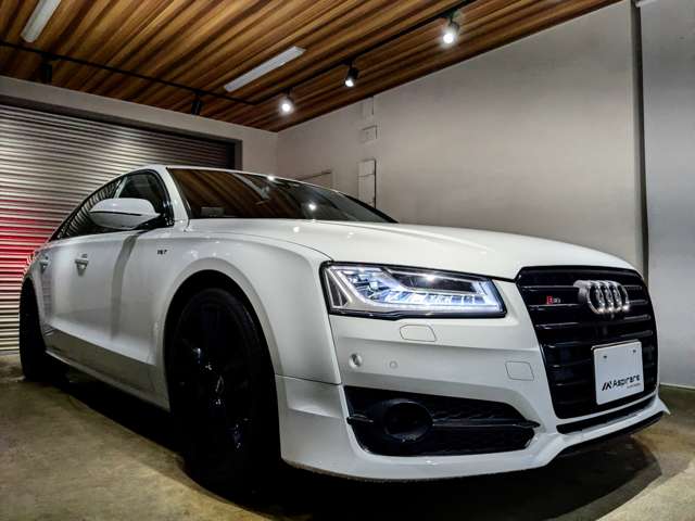アウディ Ｓ８　プラス プラス ４ＷＤ H28年 () 99