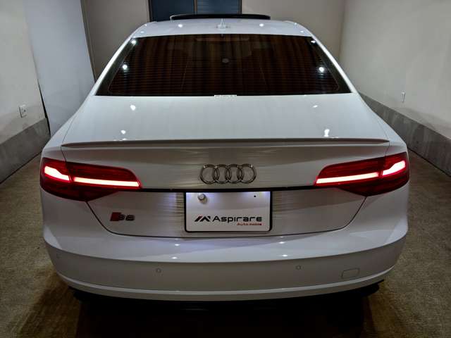 アウディ Ｓ８　プラス プラス ４ＷＤ H28年 () 99