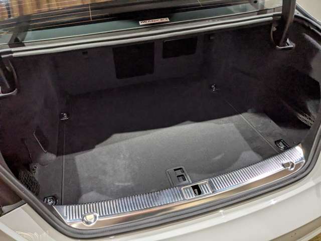 アウディ Ｓ８　プラス プラス ４ＷＤ H28年 () 99