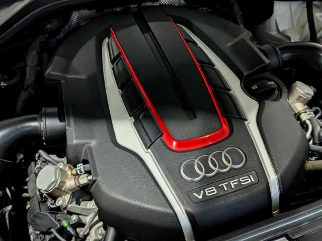 アウディ Ｓ８　プラス プラス ４ＷＤ H28年 () 99