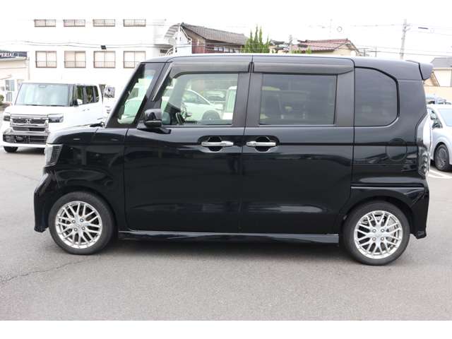 ホンダ Ｎ　ＢＯＸ ６６０ Ｌ ターボ R3年 (中国) 99