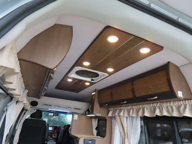 トヨタ ハイエースバン キャンピングカー H28年 () 99