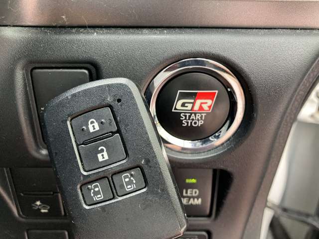 トヨタ ヴォクシー ２．０ ＺＳ ＧＲ スポーツ H29年 () 99