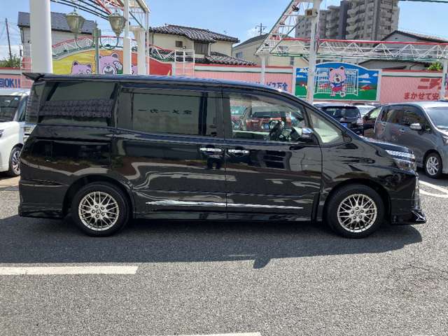 トヨタ ヴォクシー １．８ ハイブリッド ＺＳ 煌ＩＩ R2年 (関東) 99