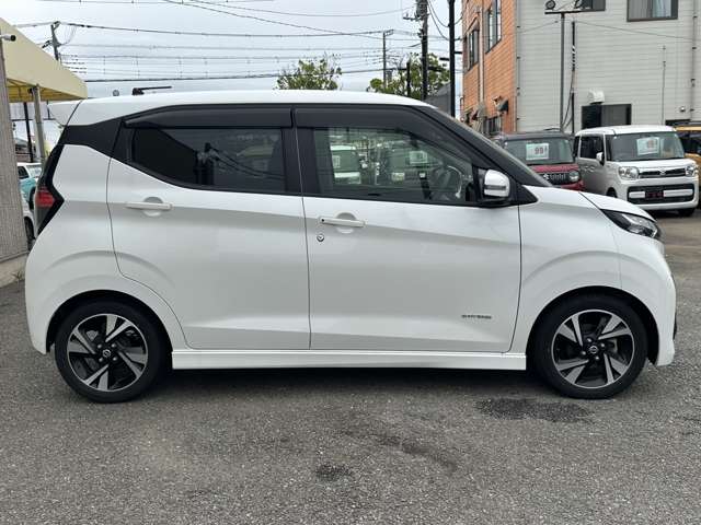 日産 デイズ ６６０ ハイウェイスターＧターボ R1年 (関東) 99