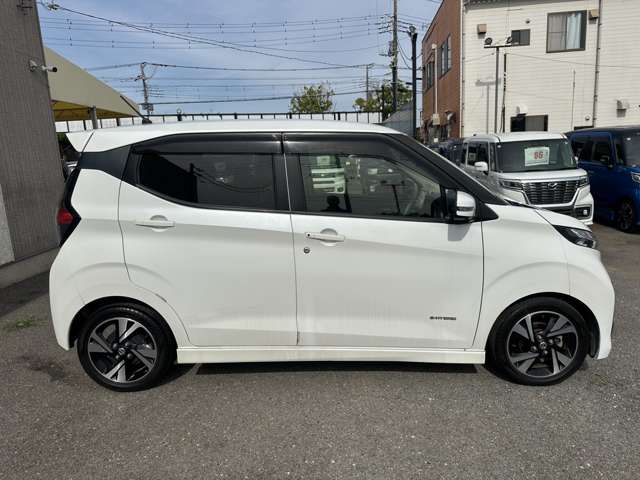 日産 デイズ ６６０ ハイウェイスターＧターボ プロパイロット エディション R1年 (関東) 99