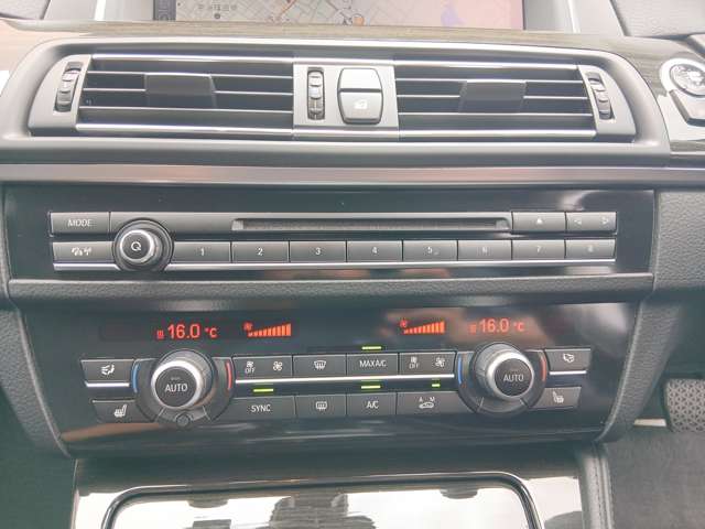 ＢＭＷ ５シリーズ ５２３Ｄ ラグジュアリー ディーゼルターボ H29年 () 99