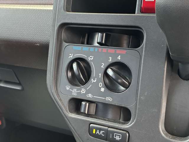 トヨタ ルーミー １．０ Ｘ Ｓ ４ＷＤ R1年 (北海道) 99