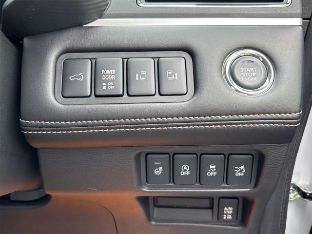 三菱 デリカ　Ｄ：５ ２．２ Ｐ ディーゼルターボ ４ＷＤ R8年 () 99