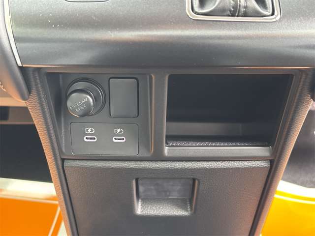 三菱 デリカ　Ｄ：５ ２．２ Ｐ ディーゼルターボ ４ＷＤ R8年 () 99