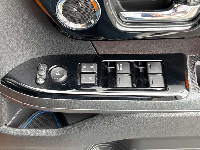 ホンダ Ｎ　ＢＯＸ カスタム ６６０ Ｌ R3年 () 99