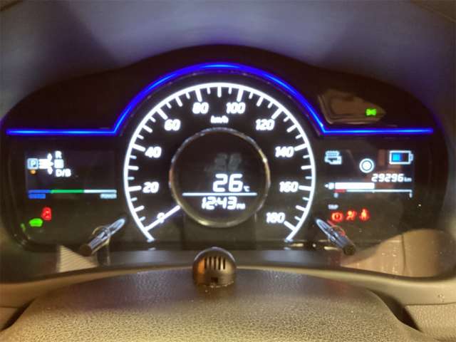 日産 ノート １．２ Ｅ－ＰＯＷＥＲ Ｘ H29年 (近畿) 99
