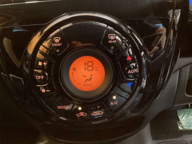 日産 ノート １．２ Ｅ－ＰＯＷＥＲ Ｘ H29年 (近畿) 99