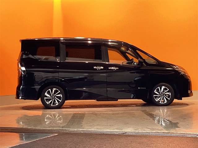 日産 セレナ １．２ Ｅ－ＰＯＷＥＲ ハイウェイスター Ｖ R4年 (近畿) 99